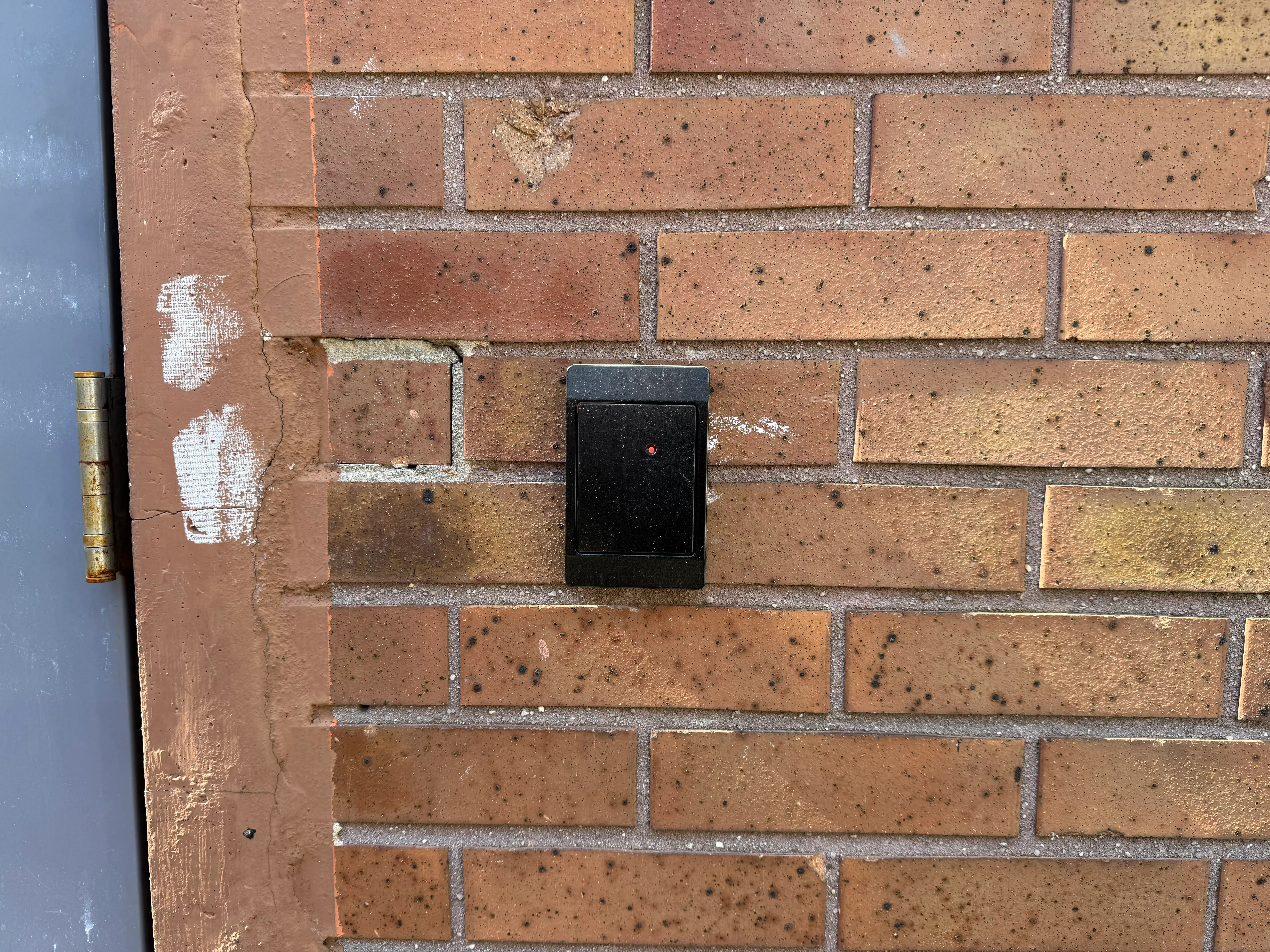 GeoVision access control panel installation